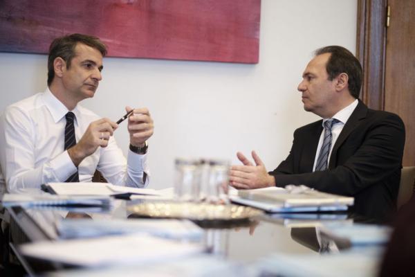 Ο Κυριάκος Μητσοτάκης συναντήθηκε με εκπροσώπους της Πανελλήνιας Ένωσης Φαρμακοβιομηχάνων