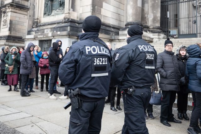 Γερμανία: Ομάδες αυτοάμυνας μετά τις επιθέσεις σε περαστικούς
