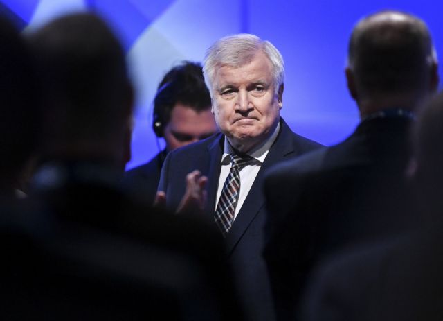 Αλλαγή σκυτάλης σήμερα στην ηγεσία της CSU – Αποχώρησε ο Ζεεχόφερ