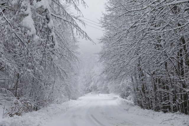 Σαρώνει η κακοκαιρία την Πρωτοχρονιά – Ο «Ραφαήλ» φέρνει κρύο, χιόνια και μποφόρ
