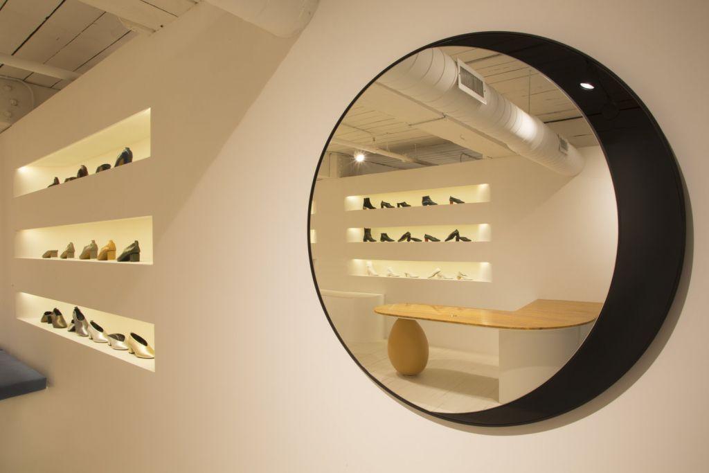 Το νέο shoroom της εταιρείας Grey Matters είναι μίνιμαλ και εκλεπτυσμένο