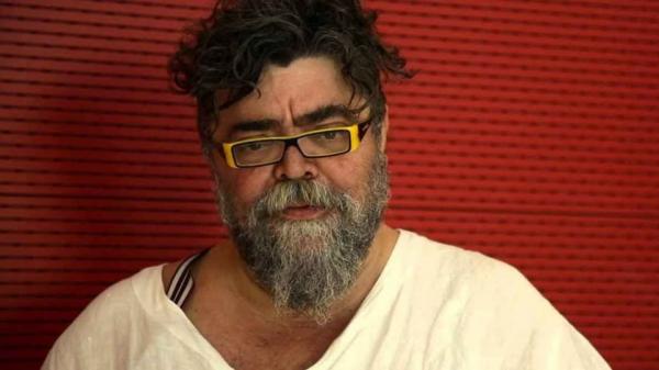 Ο Κραουνάκης αποθεώνει τον Πολάκη