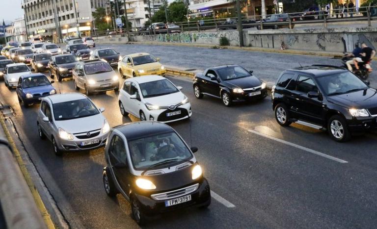 Τέλη κυκλοφορίας: Εκπνέει η προθεσμία, έρχονται πρόστιμα