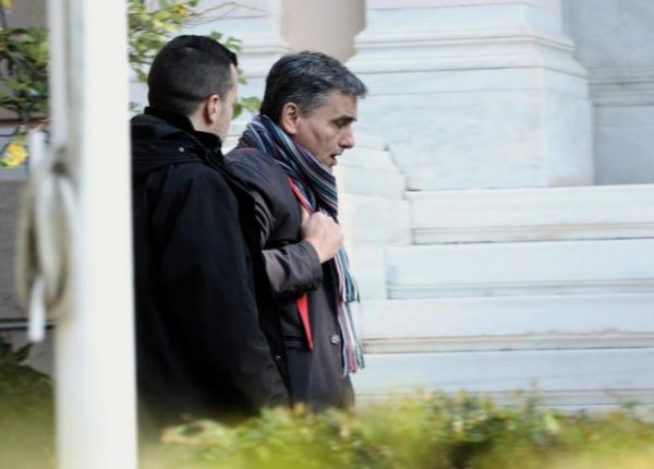 Τσακαλώτος: Δεν είμαι επίδοξος δελφίνος