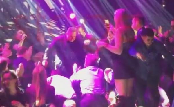 Ο Καμμένος «πνίγει» τον πόνο του στο Γονίδη με βαρύ ζεϊμπέκικο