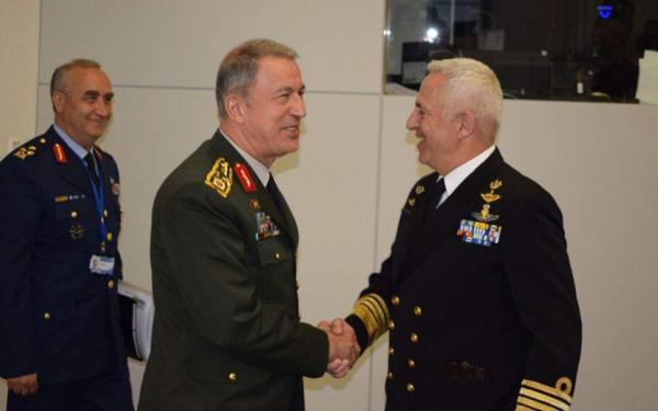 Ο Ακάρ προσκάλεσε τον Αποστολάκη να επισκεφτεί την Τουρκία, αναφέρει το Anadolu