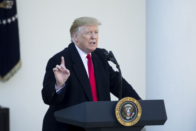 Ο Τραμπ χαιρέτισε τις κινητοποιήσεις στη Βενεζουέλα