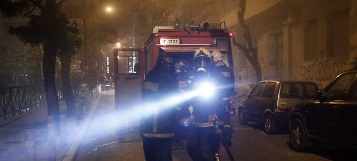 Μεγάλη πυρκαγιά σε εστιατόριο στον Αλιμο