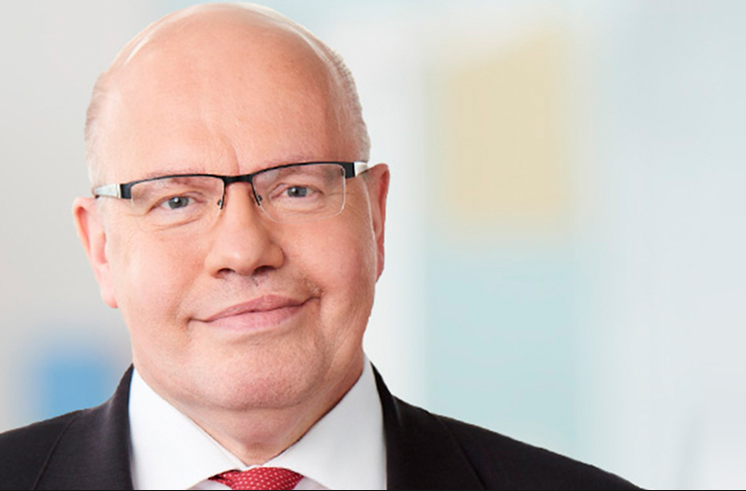 Γερμανός ΥΠΟΙΚ: Η ΕΕ πρέπει να δώσει στη Βρετανία πρόσθετο χρόνο για το Brexit