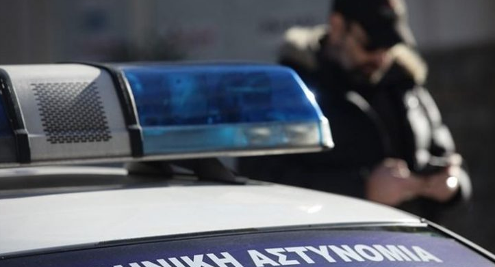 Προσαγωγή 40χρονου για αποστολή απειλητικών μηνυμάτων στον Σπύρο Δανέλλη