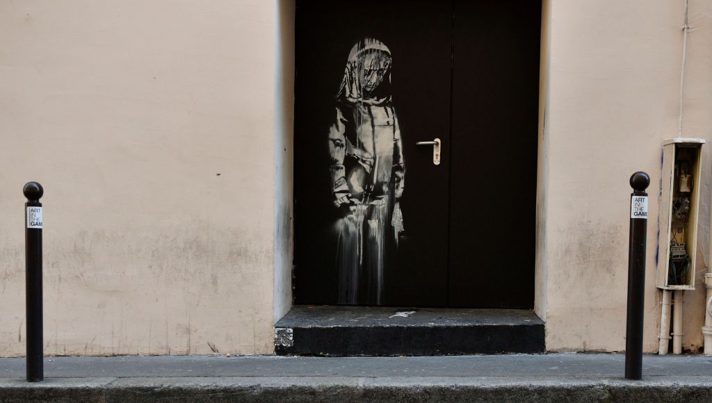 Εκλάπη έργο του Banksy από την έξοδο κινδύνου του Bataclan
