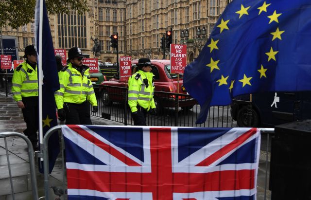 Χάμοντ : Brexit χωρίς συμφωνία είναι προδοσία της απόφασης του δημοψηφίσματος