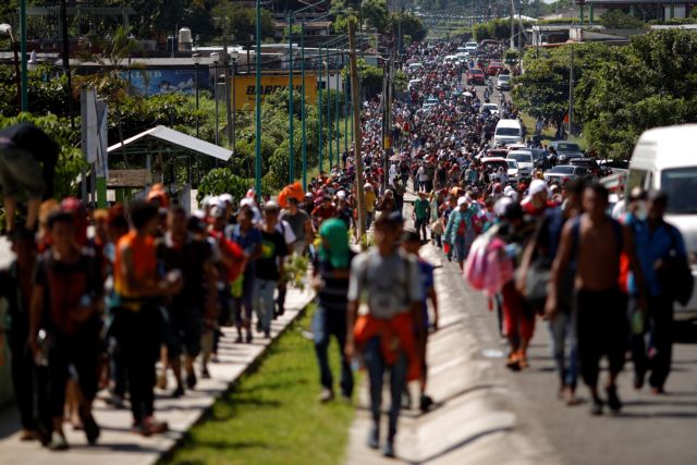 Ένα νέο καραβάνι προσφύγων σχηματίζεται στην Ονδούρα