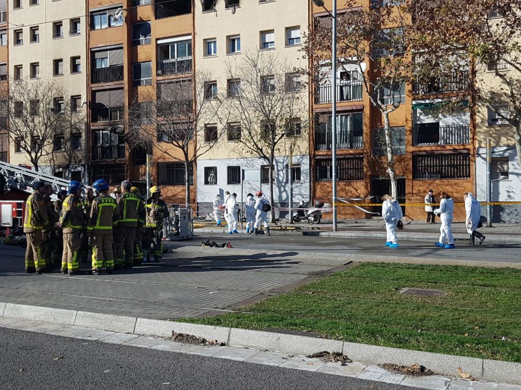 Ισπανία: Τρεις νεκροί και 16 τραυματίες από φωτιά σε πολυκατοικία
