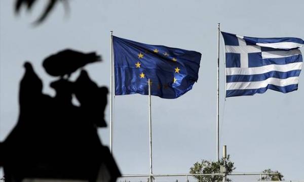 Καρκινοβατεί η οικονομία – Φόβοι για μεγάλη κρίση το 2019