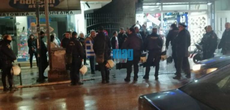 Νέα διαμαρτυρία κατά ΣΥΡΙΖΑ στον Εύοσμο για τις Πρέσπες