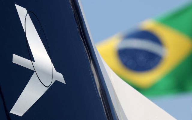 Μπολσονάρου : Ανοίγει τον δρόμο για πώληση Embraer στην Boeing