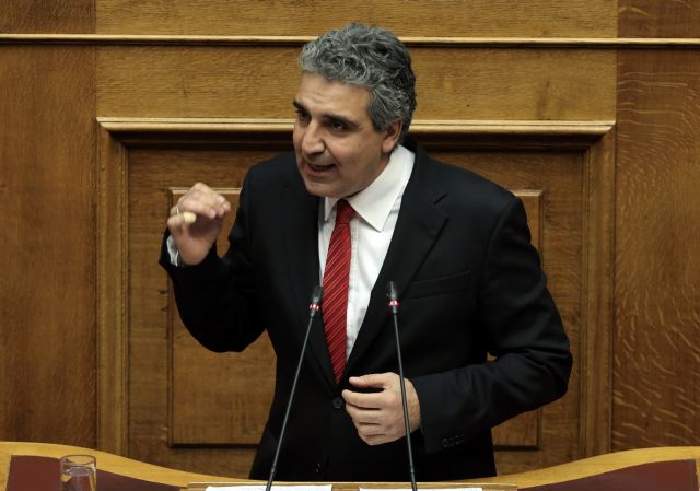 Ο Καμμένος τρολάρει την κυβέρνηση με την… γκαζόζα του Φωκά