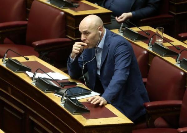 Ανεξαρτητοποιήθηκε ο Αμυράς – Έμεινε χωρίς Κ.Ο. το Ποτάμι