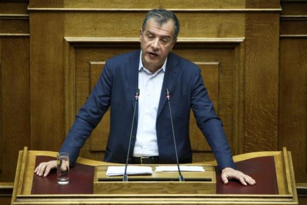 Θεοδωράκης: Κύριε Δανέλλη, η απόφασή σας είναι η κατάντια της πολιτικής