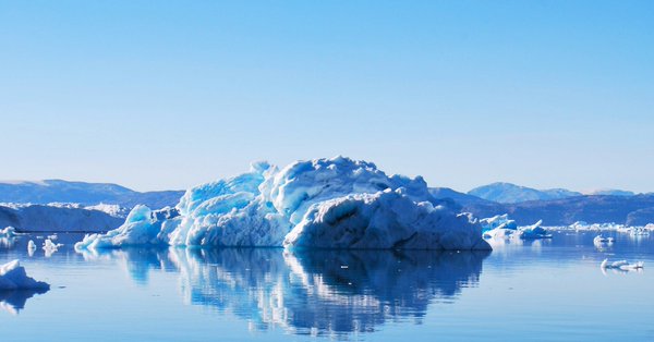 Οι πάγοι της Γροιλανδίας λιώνουν τέσσερις φορές ταχύτερα απ' ό,τι το 2003