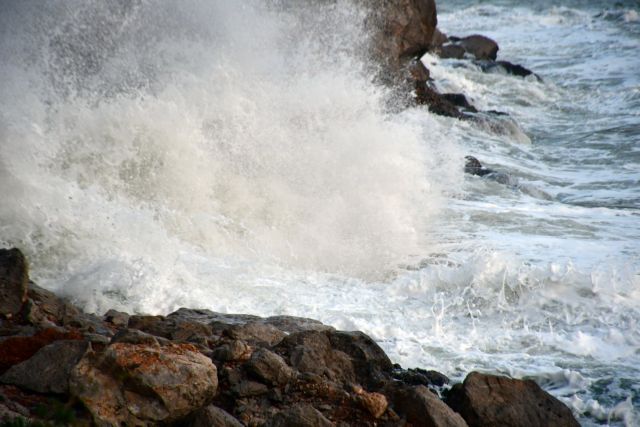 Μηχανική βλάβη σε δεξαμενόπλοιο ανοιχτά της νησίδας Φλεβών