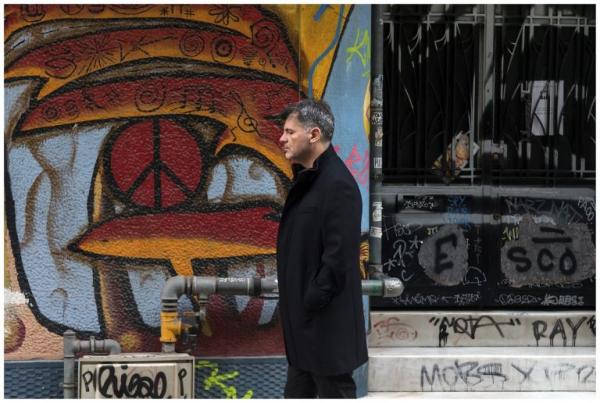 Φοίβος Δεληβοριάς: Αγαπώ τους ανθρώπους που όλο αμφιβάλλουν