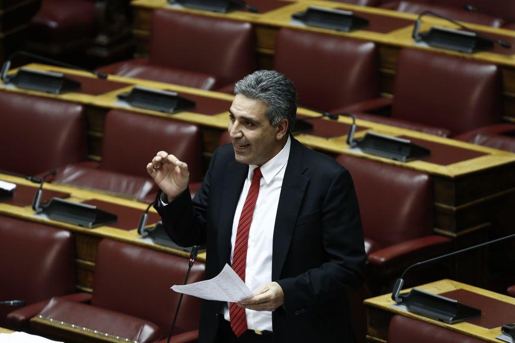 Ο βουλευτής με την… γκαζόζα ξαναχτυπά