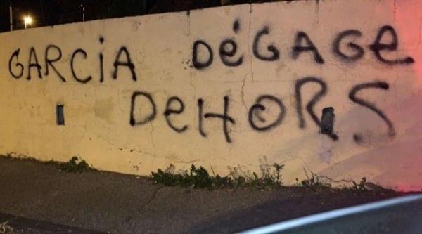 Mαρσέιγ: «Εισβολή» οπαδών στην προπόνηση και συνθήματα στους τοίχους για Γκαρσία!