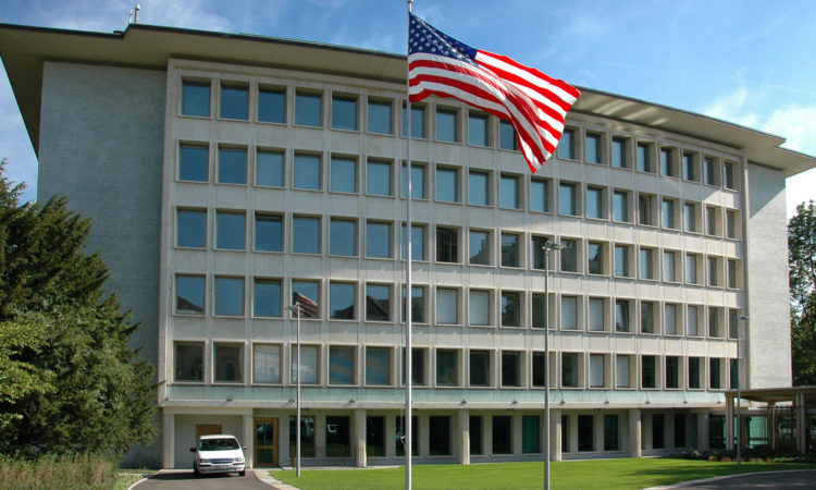 Συναγερμός στην πρεσβεία των ΗΠΑ στην Ελβετία μετά από «έκρηξη»