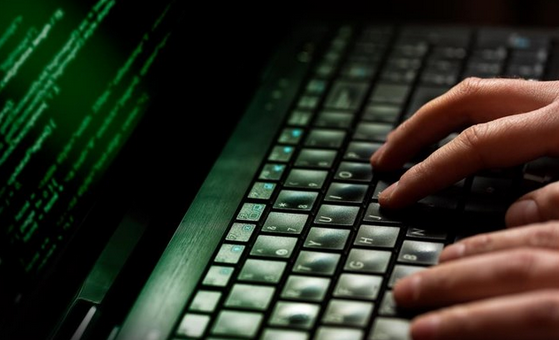 Γερμανία: Έρευνες για τη διαρροή προσωπικών δεδομέvων πολιτικών