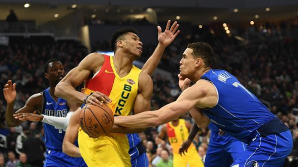 Η εντυπωσιακή εμφάνιση του Greek Freak!