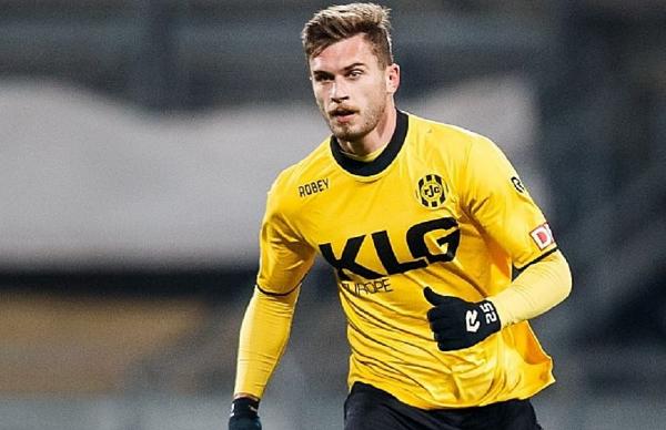 Υπογράφει στη ρουμάνικη Κονκόρντια Τσιάινα ο Παπάζογλου