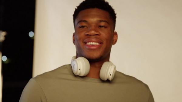 Τα τραγούδια που ακούει ο Γιάννης Αντετοκούνμπο μετά από κάθε νίκη