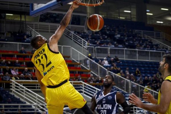 Ασύλληπτο ποσοστό ο Χάντερ, κατατρόπωσε τη Ντιζόν η ΑΕΚ