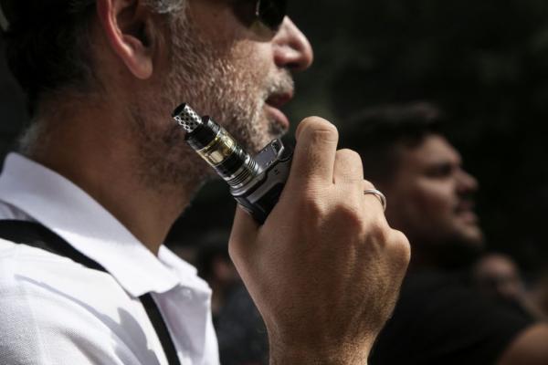 Έρευνα – σοκ αποκαλύπτει τις αρνητικές επιπτώσεις του ηλεκτρονικού τσιγάρου