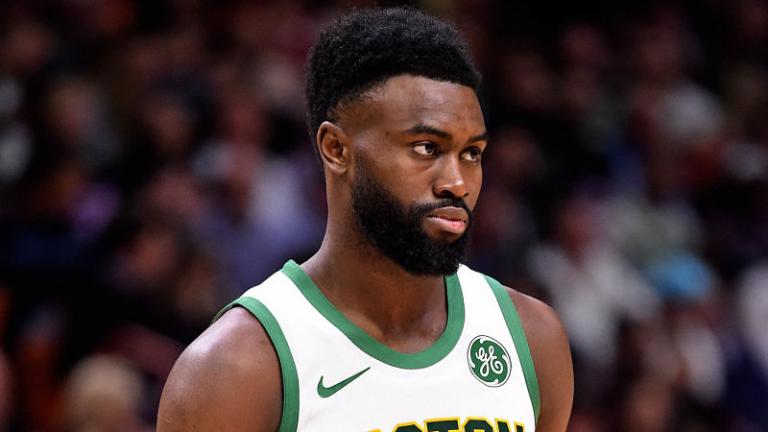 Τop 10 ΝΒΑ : Μυθικό πόστερ κάρφωμα του Μπράουν στην κορυφή