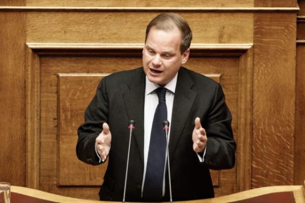 Καραμανλής για Μακεδονικό: Πάνε να κλείσουν το θέμα με διαδικασίες εξπρές