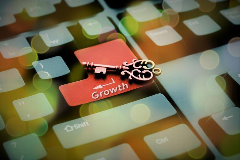 Επένδυση σε ανθρώπινο κεφάλαιο για ταχύτερη οικονομία