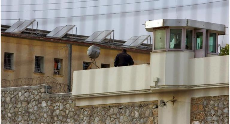 Έκτακτη σύσκεψη στον Κορυδαλλό για τη δολοφονία του αλβανού κρατούμενου