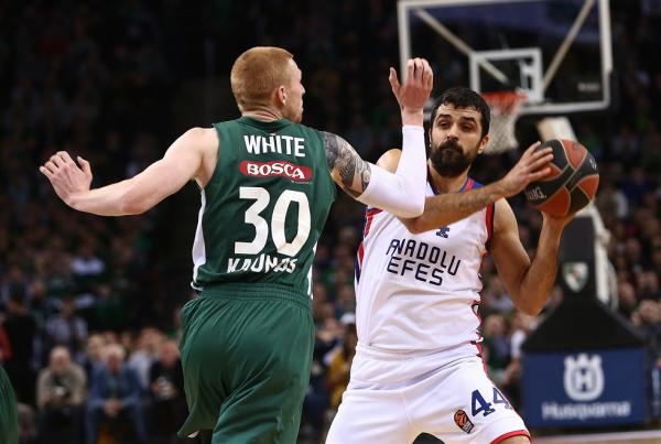 Εύκολη νίκη της Εφές στο Κάουνας