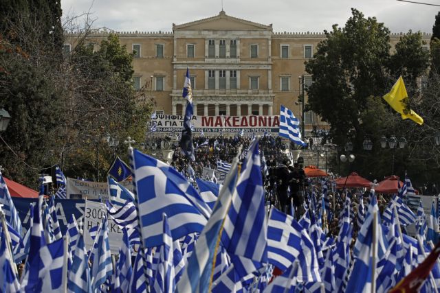 Βρετανικά ΜΜΕ : Η μισητή συμφωνία κλυδωνίζει την κυβέρνηση Τσίπρα