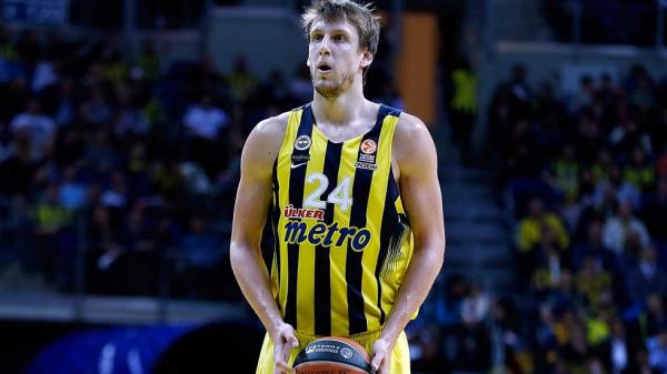 Φενερμπαχτσέ: Εκτός για 5-6 εβδομάδες ο Βέσελι