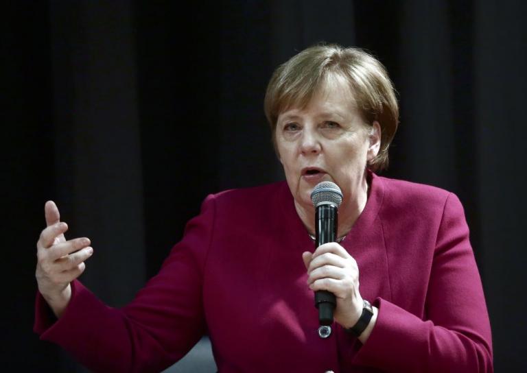 Μέρκελ για Brexit: Υπάρχει ακόμη χρόνος για διαπραγματεύσεις