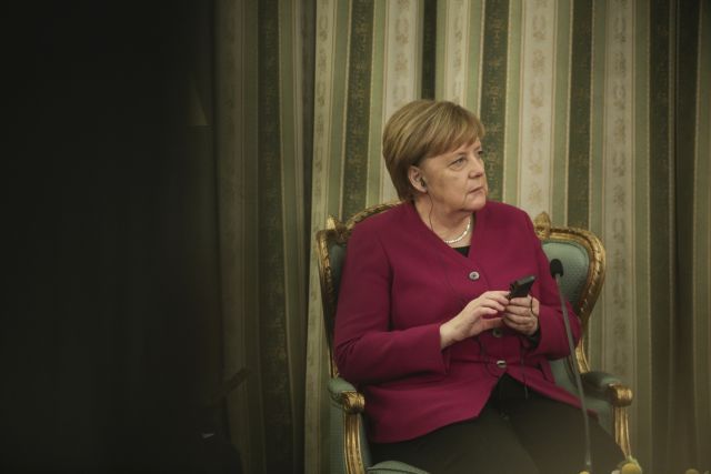 FAZ: Η Μέρκελ υποσχέθηκε στήριξη στην Ελλάδα για το προσφυγικό ζήτημα
