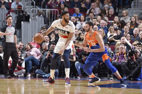 Διέλυσαν τους Καβς οι Πέλικανς, περίπατο οι Σπερς