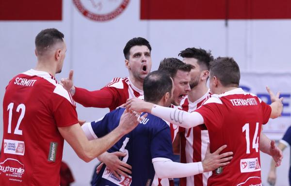 Θρυλική πρόκριση στην 8αδα του CEV Cup με «όργια» Αλεξίεφ