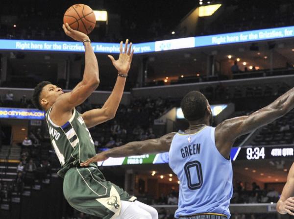 Γιάννης: «Μετράει να κερδίζει η ομάδα, είμαστε από τους καλύτερους του NBA»