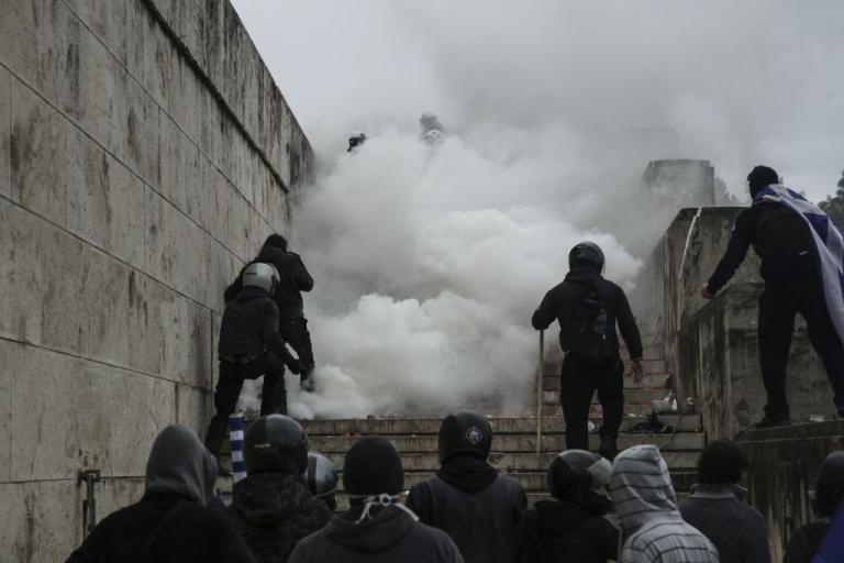 Κρατούμενος παραμένει συλληφθείς για τα επεισόδια στο συλλαλητήριο για τη Μακεδονία