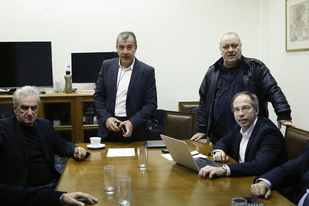 «Στερεύει» το Ποτάμι – Οι βουλευτές σκορπίζουν στις Πρέσπες